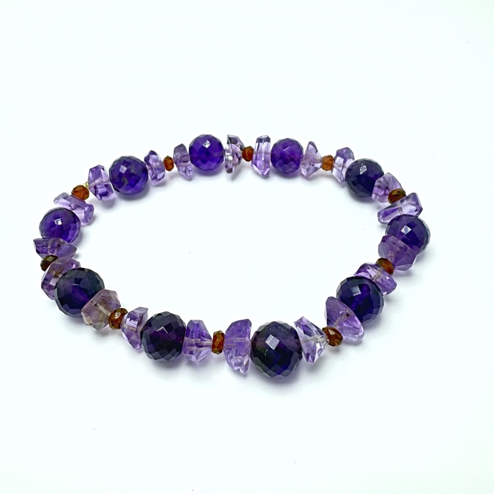 Elegant Purple Amethyst and Red Garnet Beaded Bracelet - Picture 1 of 2